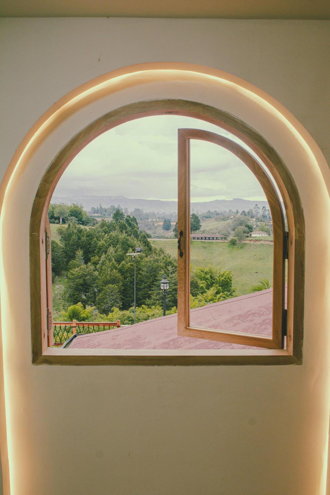 Oeroek * Rionegro